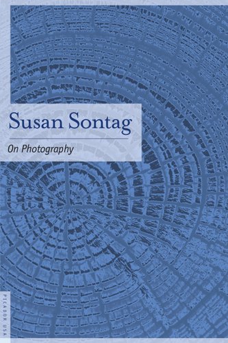 "On photography" by Susan Sontag book cover.
